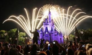 迪士尼100周年卡哪卖 迪士尼百年经典珍藏